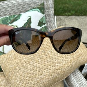 Ray Ban barely worn, light Havana brown  polarized sunglasses- Style RB4216